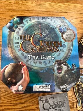 The Golden Compass Board
Game With Spinning Alethiometer - 100% Complete 2007 VG